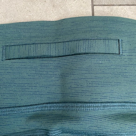 SOLD Outdoor voices techsweat green shorts S - Picture 6 of 8